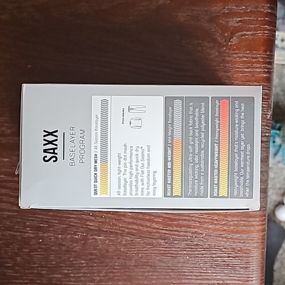 NEW SAXX quest quick dry mesh crew top in black - Picture 4 of 5